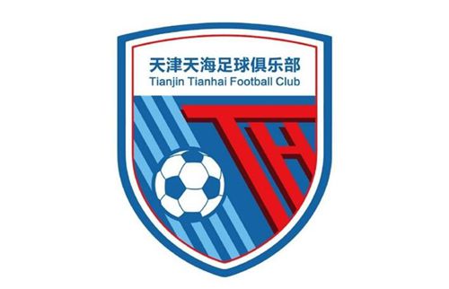 第36分钟，福登弧顶远射造险，37岁日本门将西川周作完成扑救。